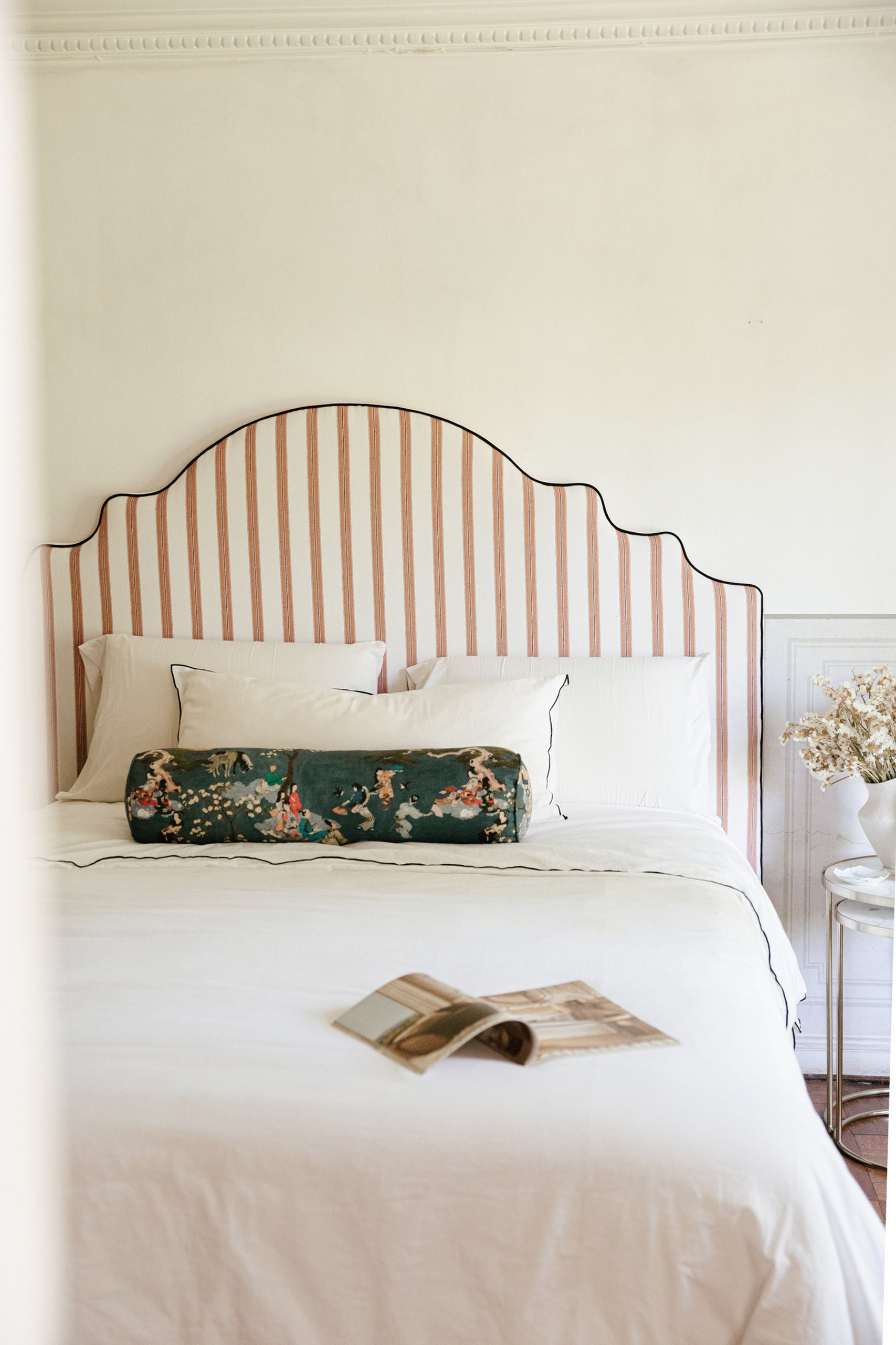 Respaldo Château · King | Clémence